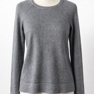 GAP Silver Shimmer Sweater Metallic Gray Knit Pullover Long Sleeve Crew Neck  XS